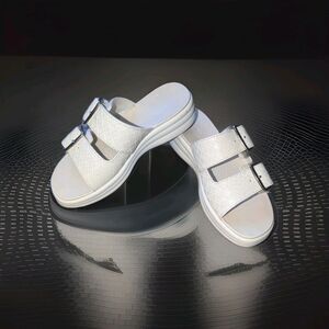 Clarks Womens Drift Buckle Cream Cloudstepper Size 6